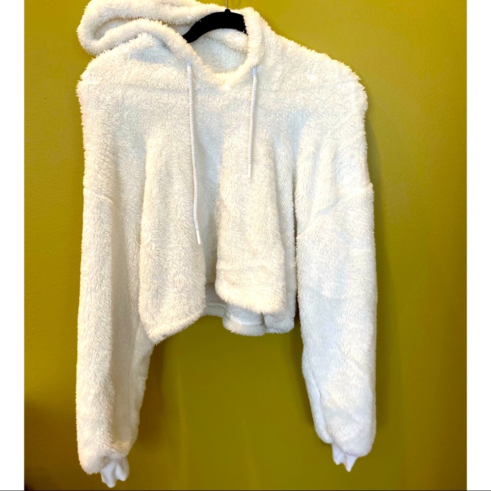 Forever 21 fur teddy cropped hoodie sweater